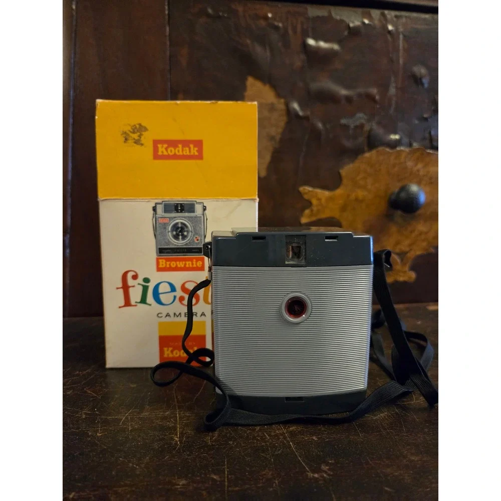 Vintage Kodak Brownie Fiesta 127 Film Camera with Original Box No. 181